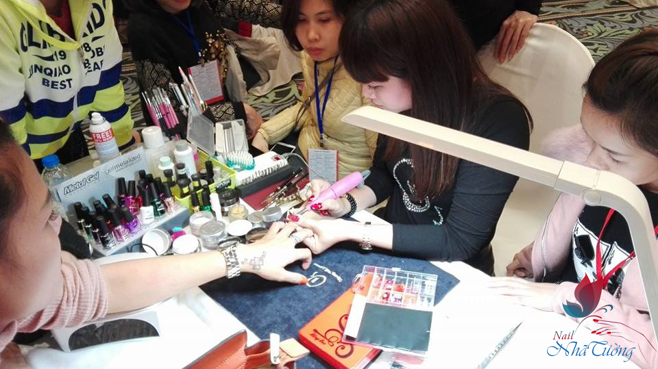 học làm nail ở hà nội 2