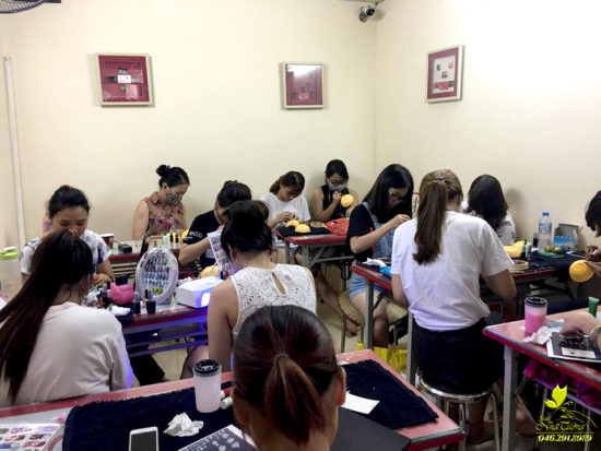 Khóa học làm nail cấp tốc tại Nail Nhã Tường Khóa học làm nail cấp tốc tại Nail Nhã Tường