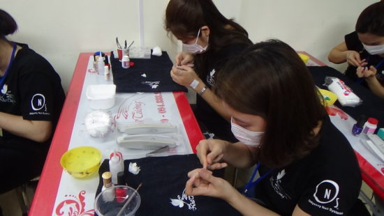 Học vẽ nail online có nên không ? Học vẽ nail online có nên không ?