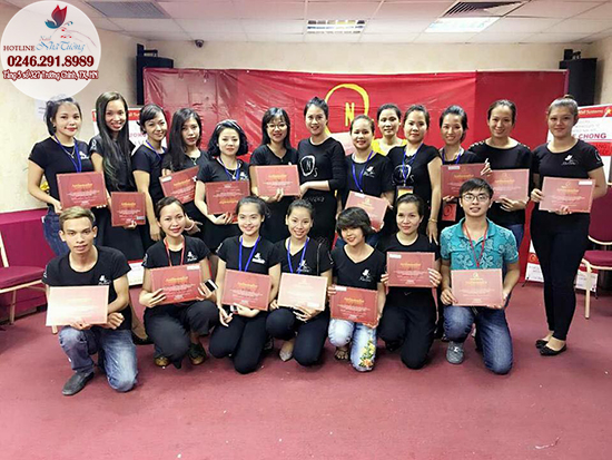 Dạy học nail chuyên nghiệp : Đắt và rẻ Dạy học nail chuyên nghiệp : Đắt và rẻ
