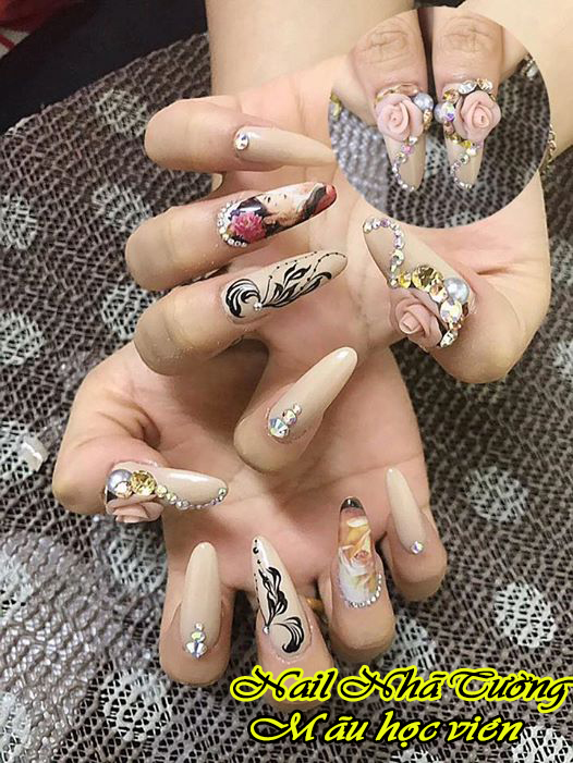 Dạy nail ở Bình Dương