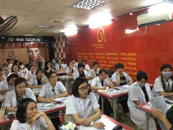 Lớp đào tạo An toàn Y tế, Nail và giáo viên tại Nail Nhã Tường Lớp đào tạo An toàn Y tế, Nail và giáo viên tại Nail Nhã Tường