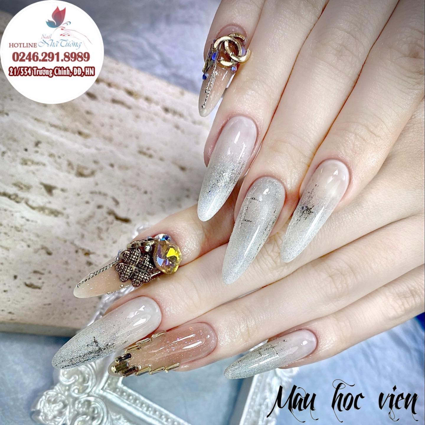 Dạy nail online hay trực tiếp: Lựa chọn nào tốt hơn? Dạy nail online hay trực tiếp: Lựa chọn nào tốt hơn?