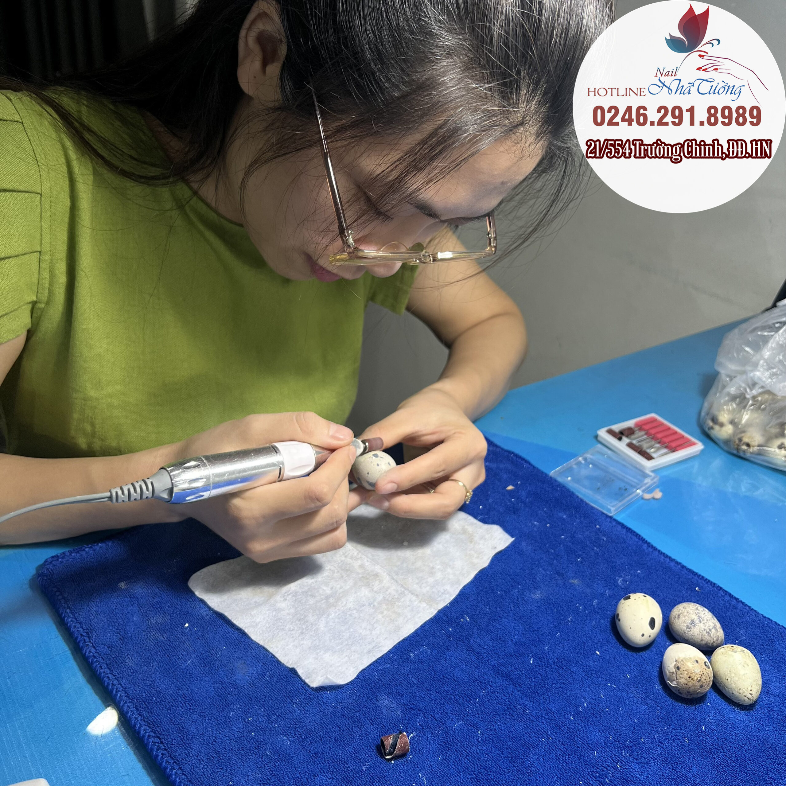 Nên học nail tại trung tâm hay tư thục? Nên học nail tại trung tâm hay tư thục?