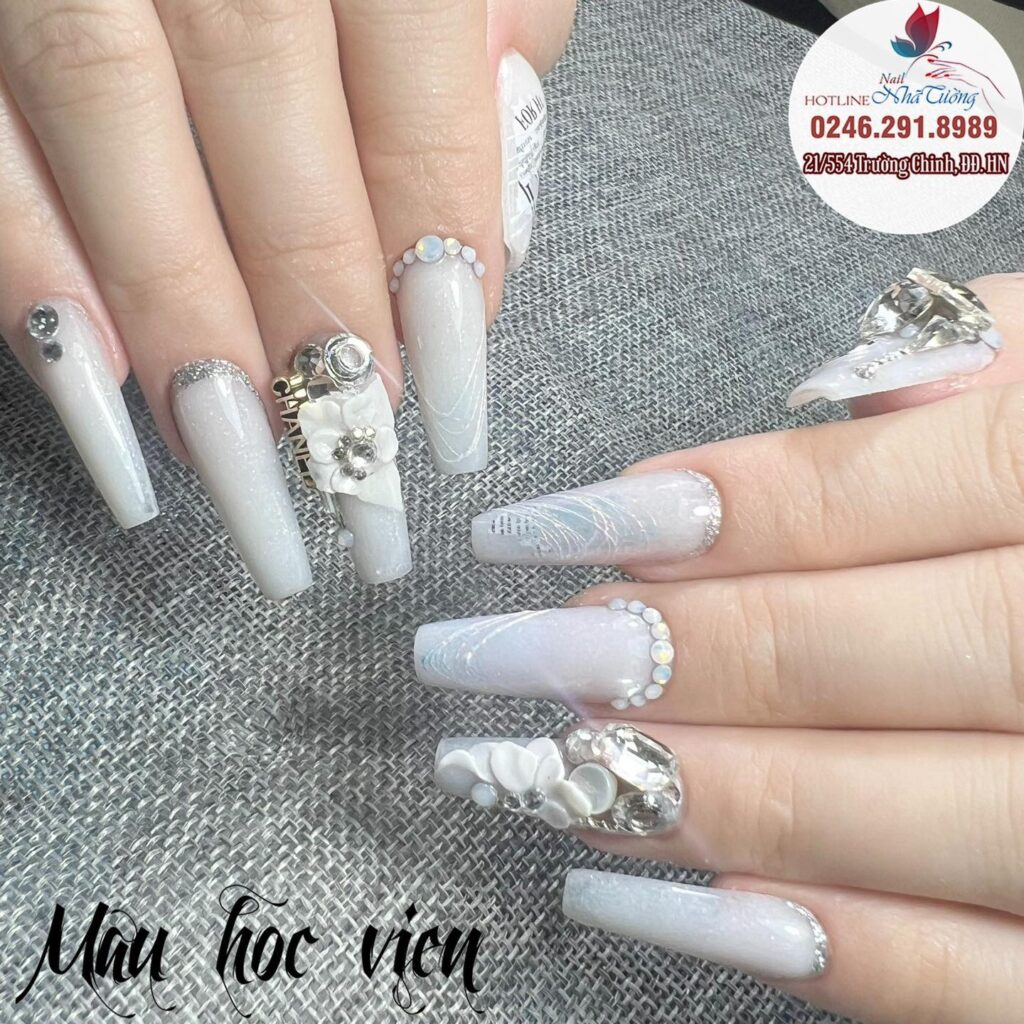 trong-nganh-nail-3