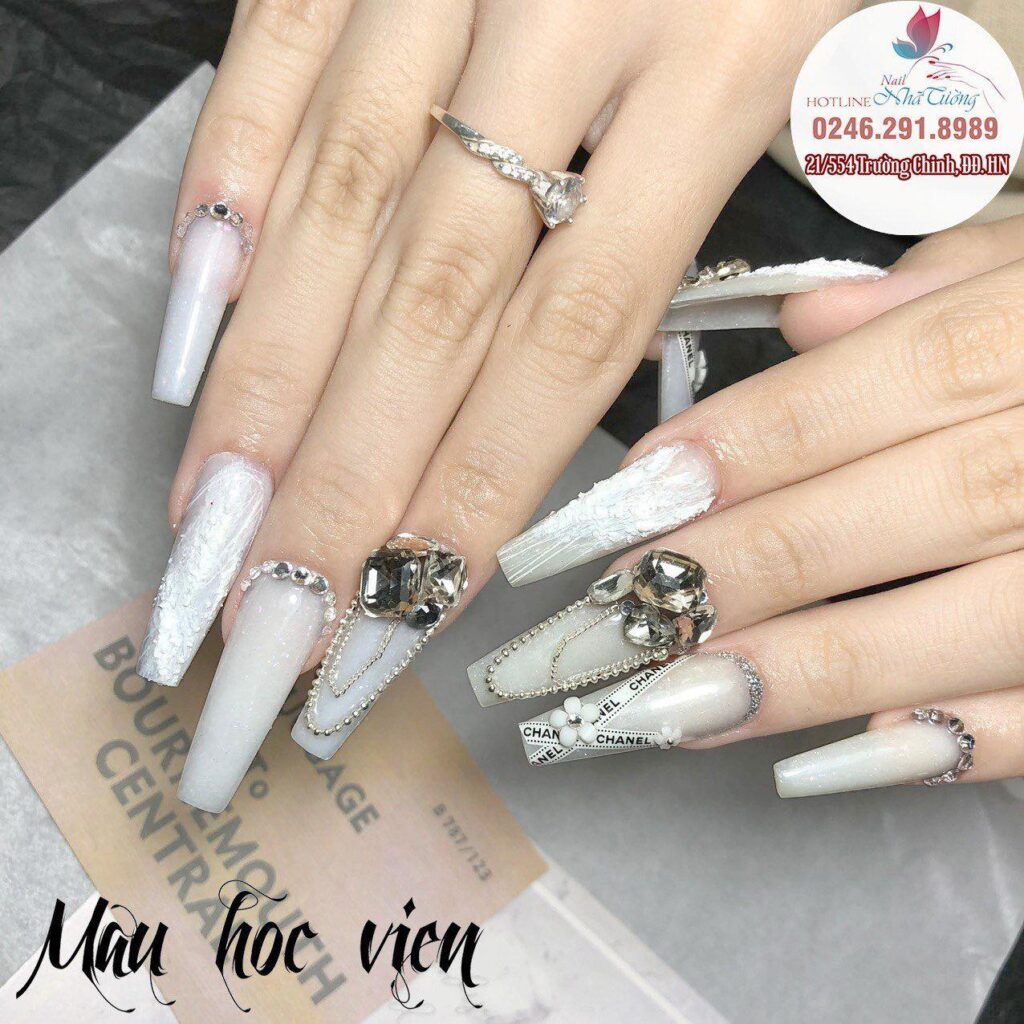 trong-nganh-nail-4
