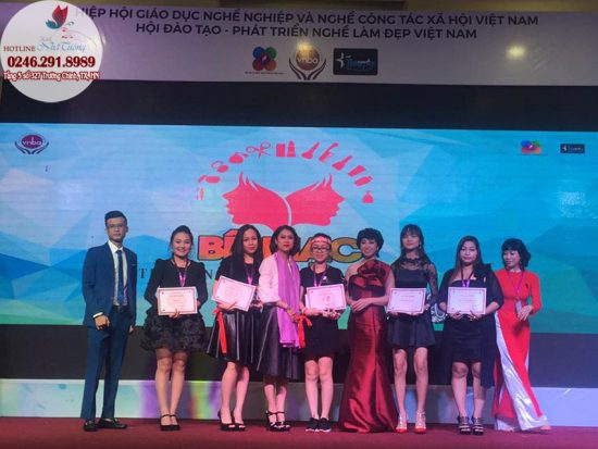 Học viên Nail Nhã Tường tham dự – Cuộc thi nail toàn quốc 2017